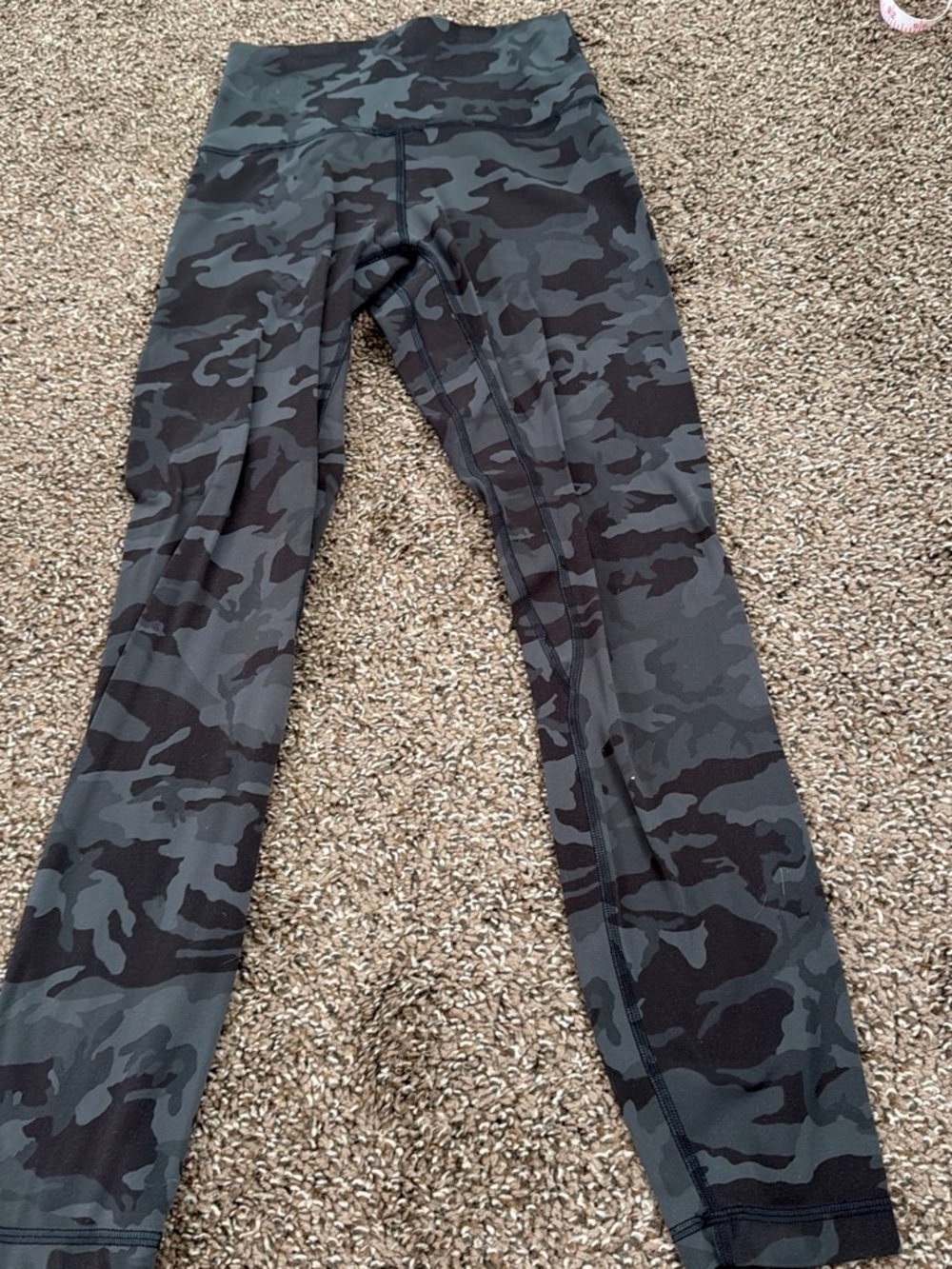 lululemon green camo align 4 inseam 25”